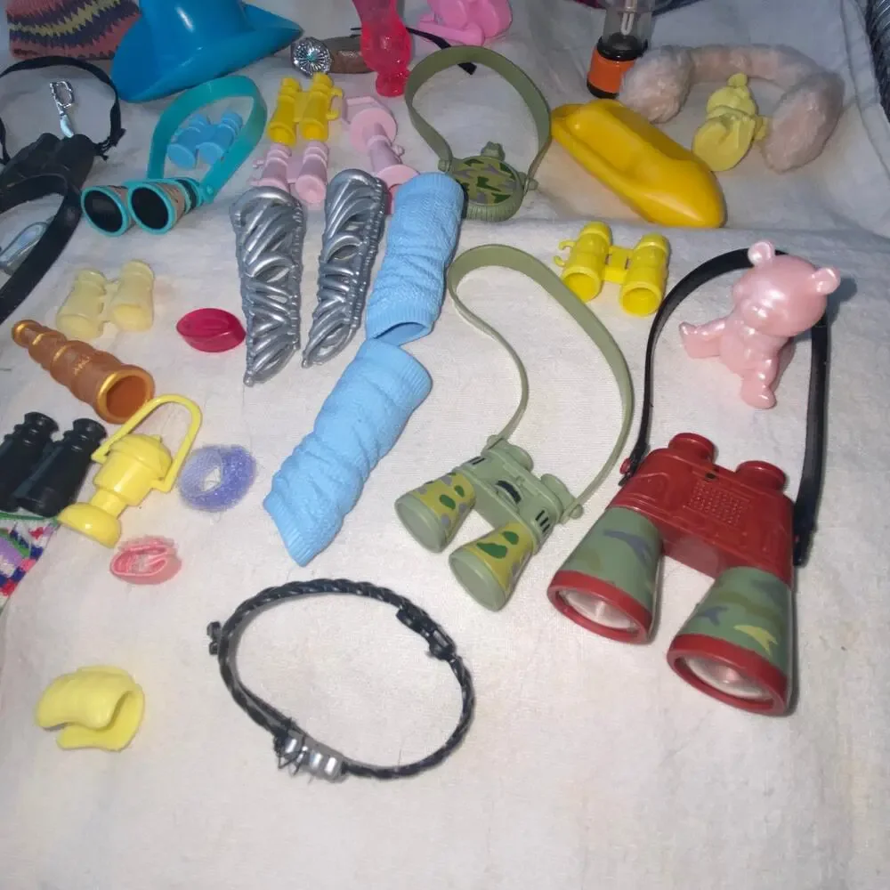 Fashion Doll Accessories 100+ Barbie Bratz Monster High Furniture Guitar Ski